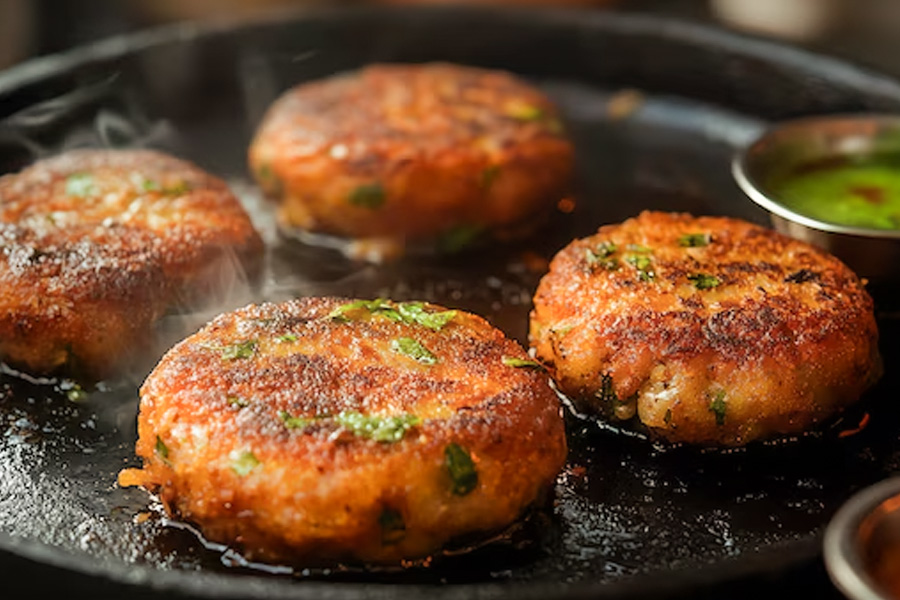 falahari shakarkandi tikki