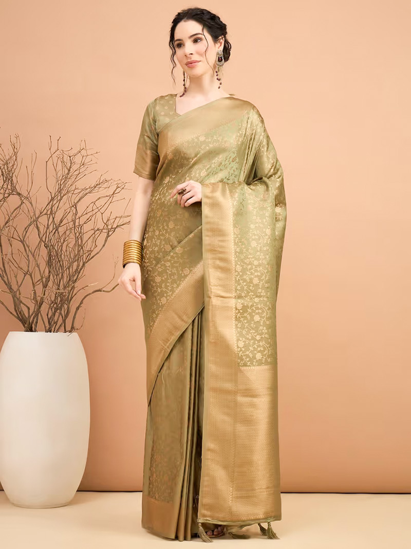 olive green saree designs for traditional look in sawan (2)