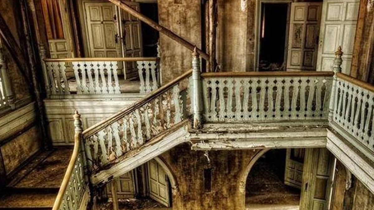 d'souza chawl haunted story in hindi