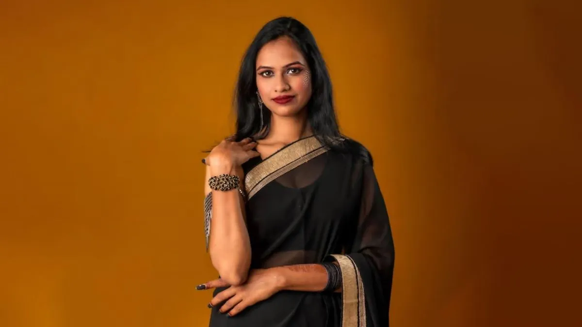 why-black-clothes-should-be-avoided-on-amavasya-date-1732259233580