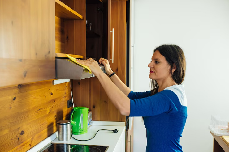 What is a non toxic cleaner for wood cabinets