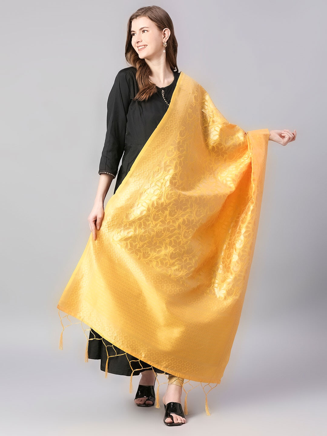 bnarasi dupatta