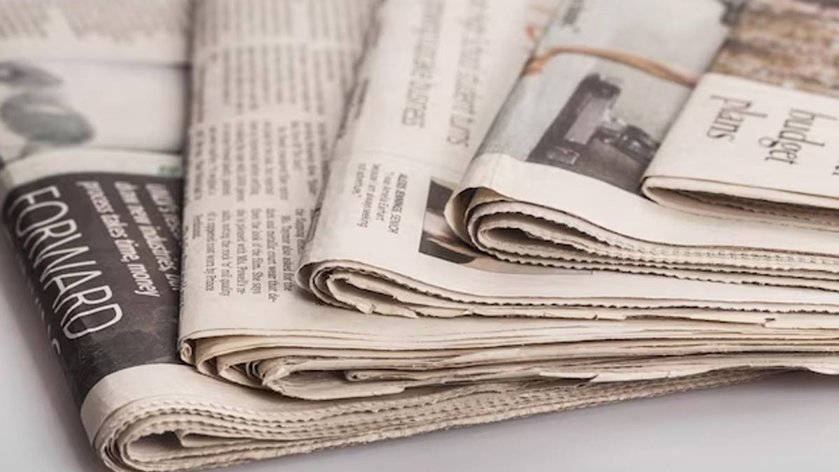 How to organize old newspapers