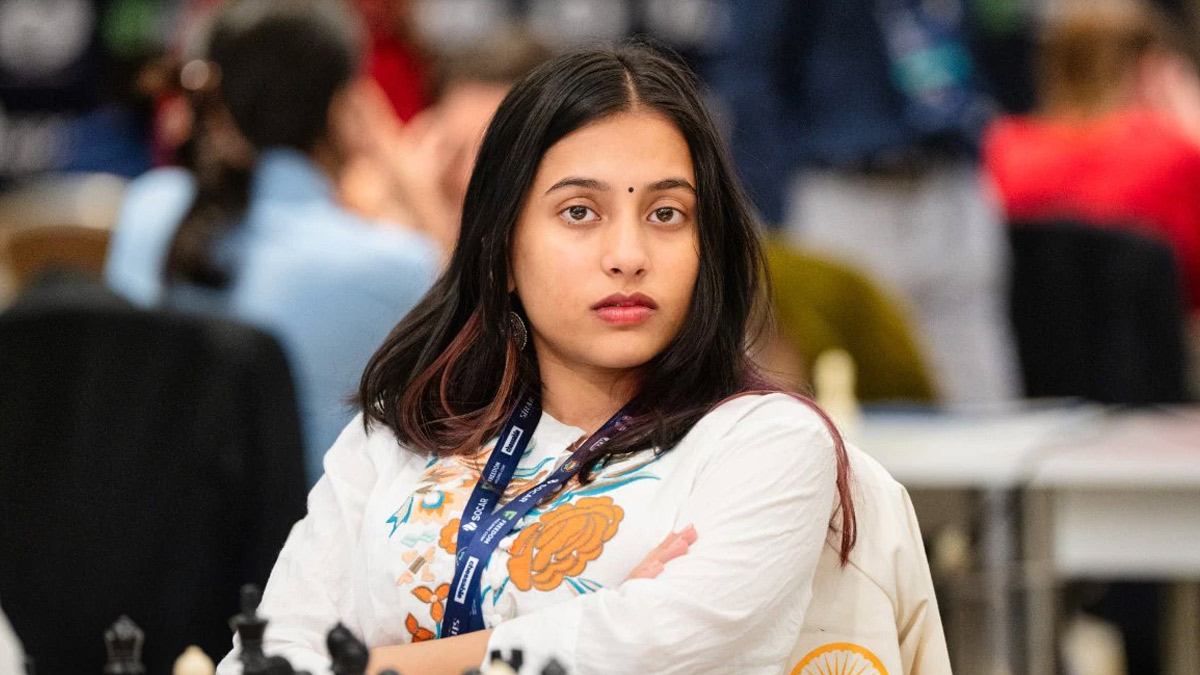 Which state Divya chess team is from