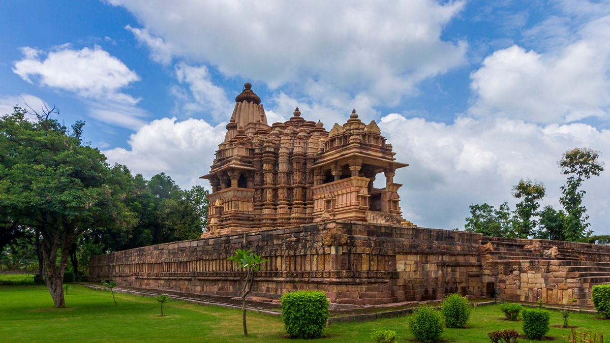 irctc khajuraho tour package