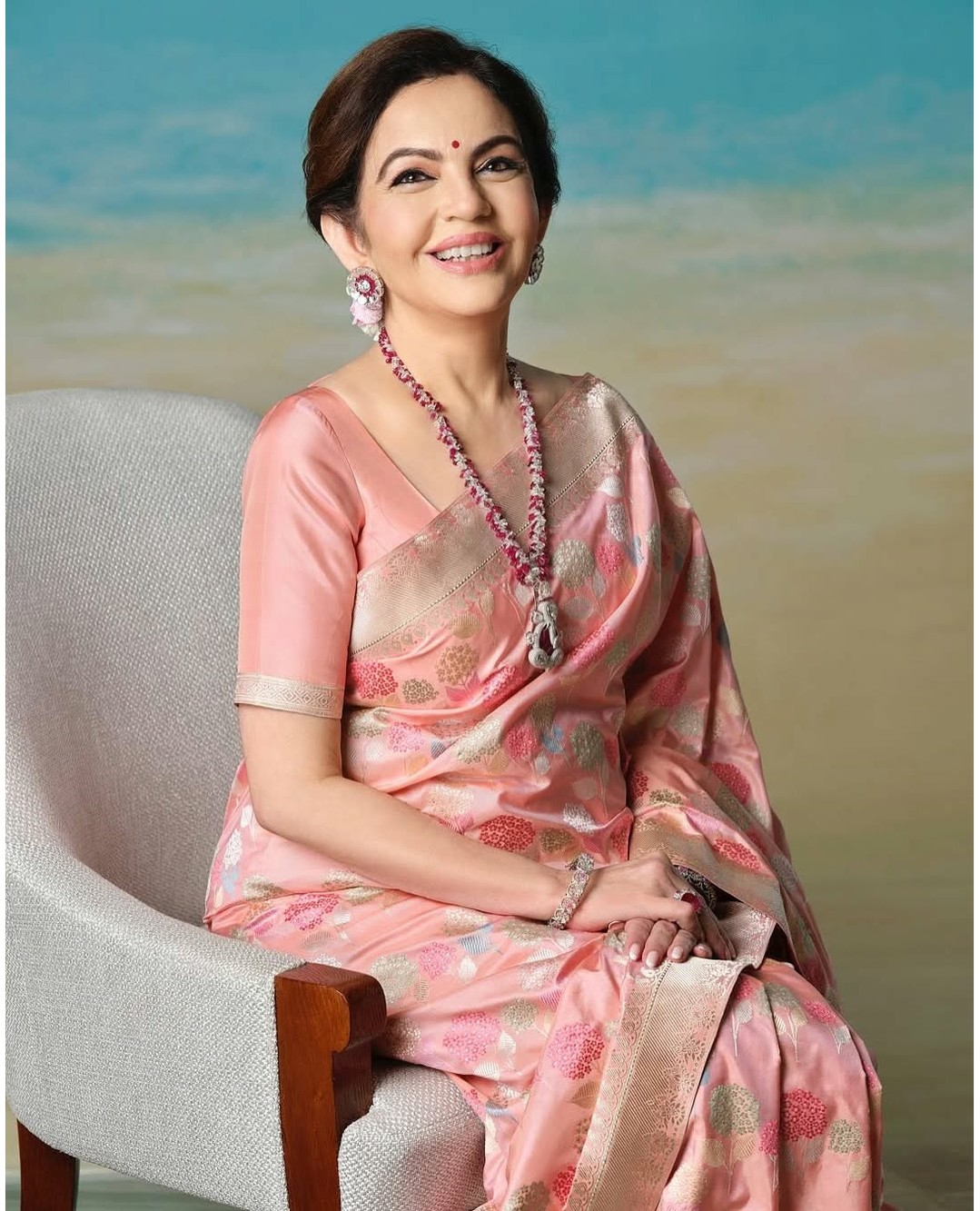 saree getup to look younger