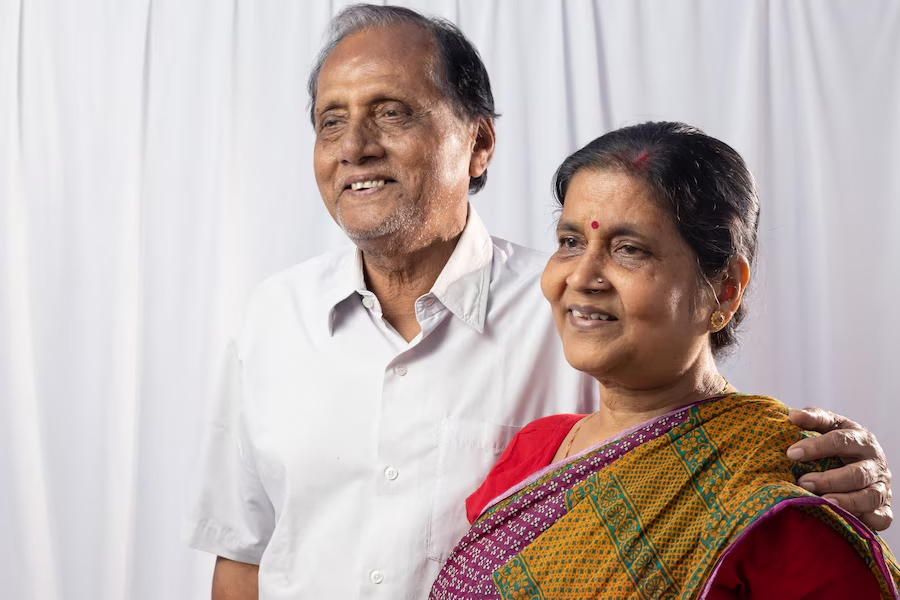 elder people wake up early