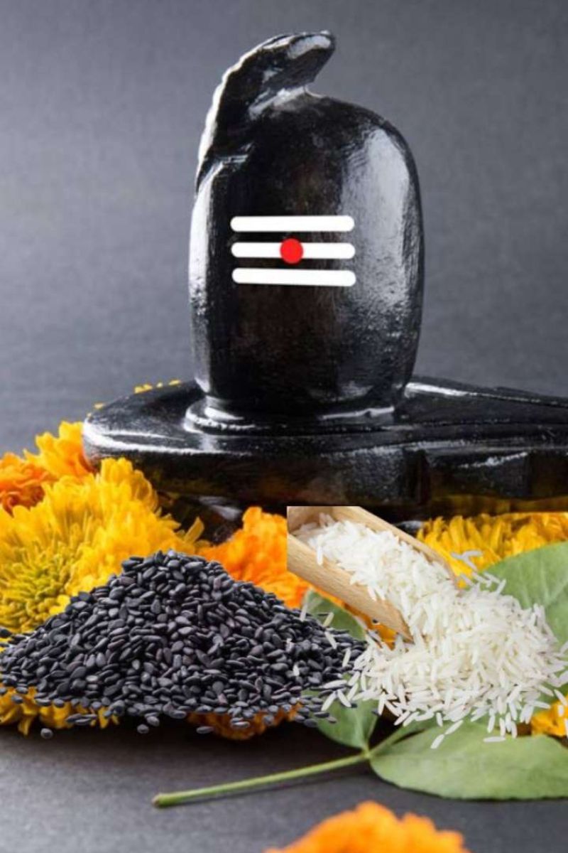 sawan pradosh vrat pr kale til ka diya jalane ka mahatva