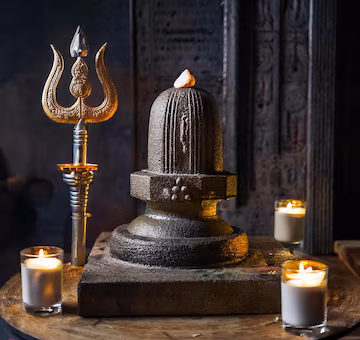 shiva temple in india where devotees are not allowed to worshiph