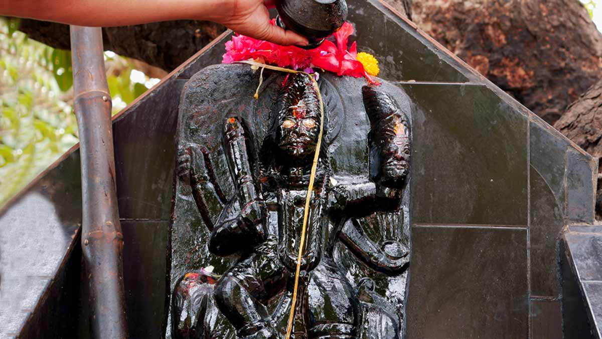 kya shani ki sade sati upay se door ho jati hai