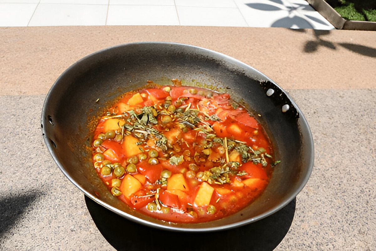 how to balance excess water in curry