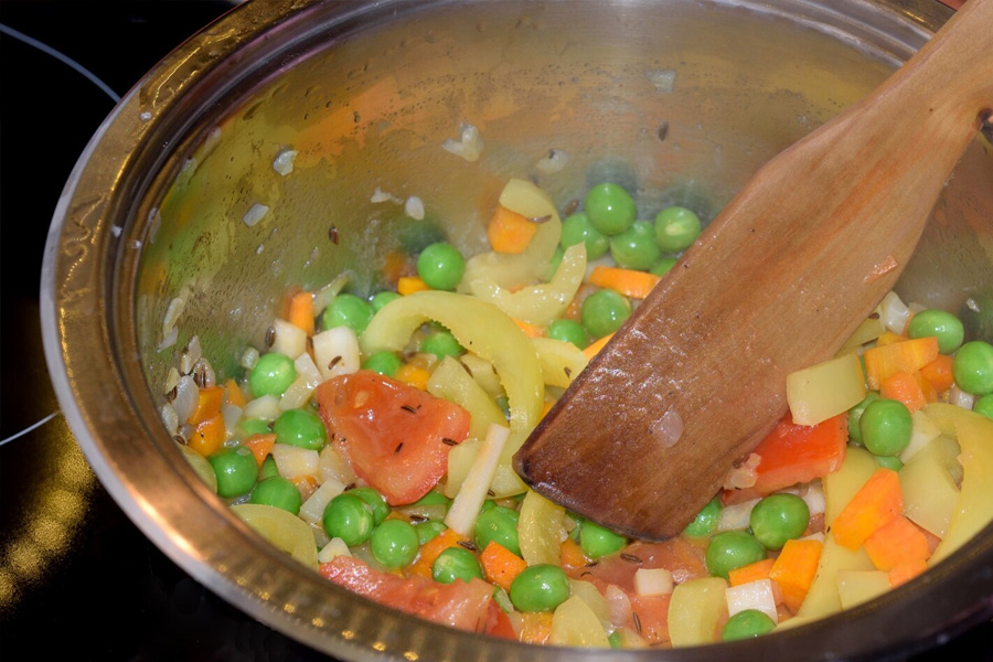 how to make Indian vegetables tasty