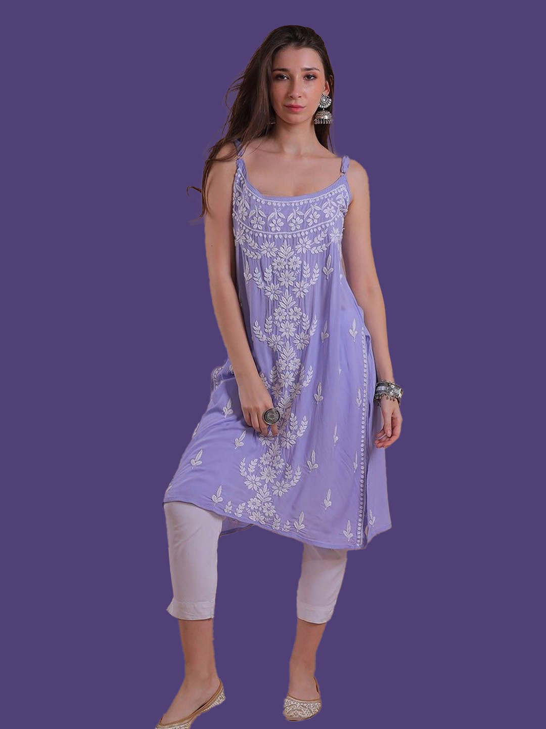 strepy chikankari kurti