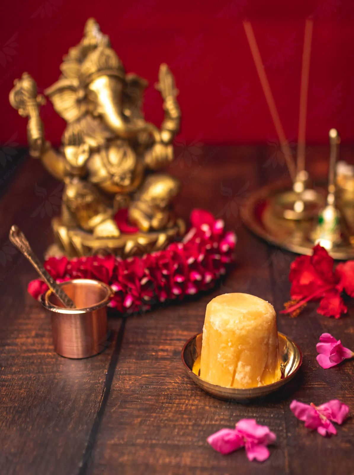 gud ka diya jalane se kya hota hai