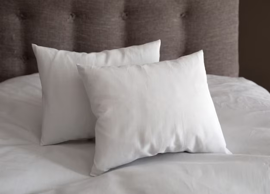 pillow stain in hindi