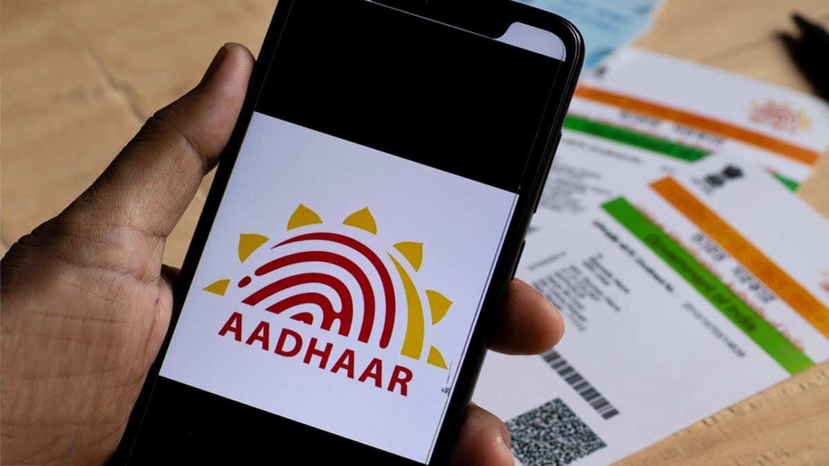 what documents are required to change the name in aadhaar card after marriage know full processsdds