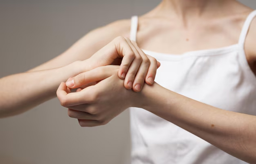 wrist care tips