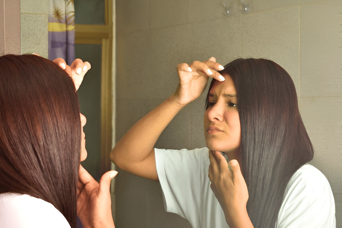 mirror in bedroom vastu