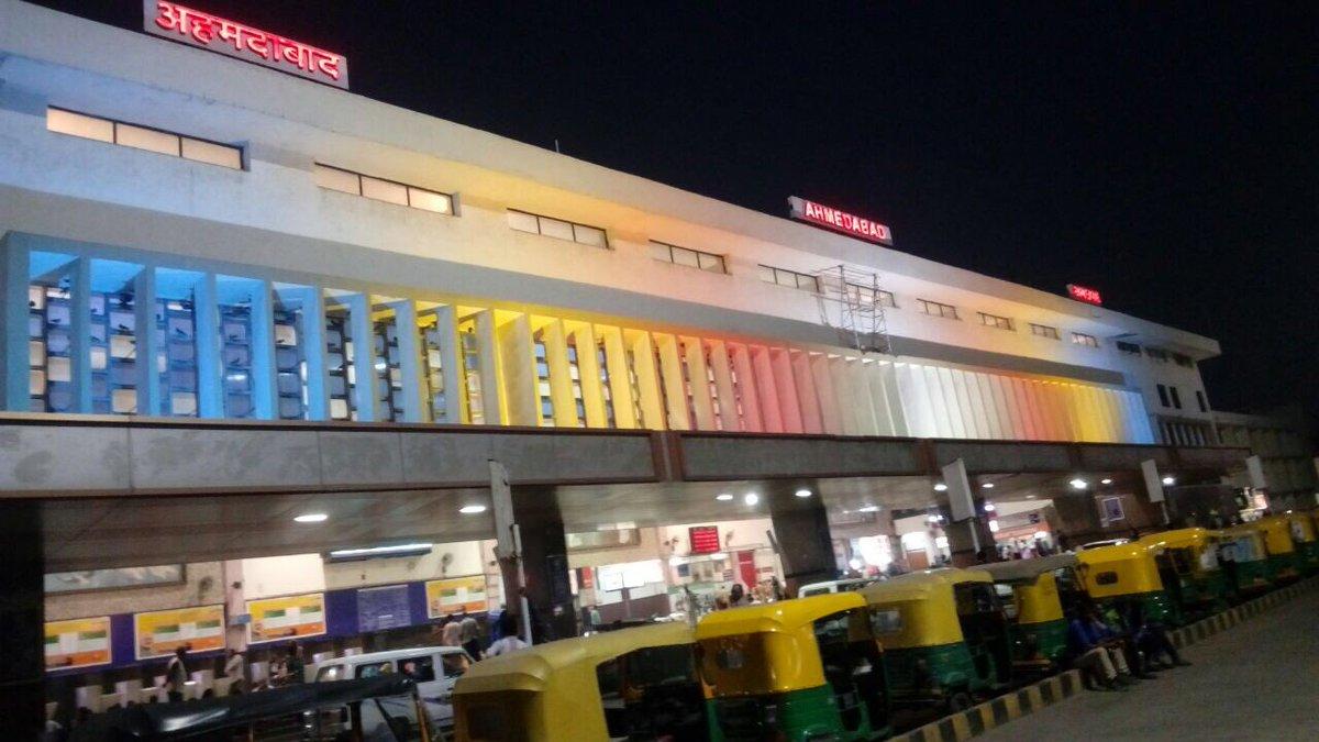 which is the biggest railway station in gujarat know platforms