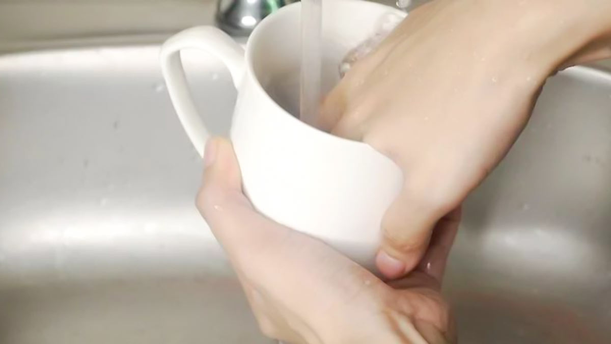cup smell remove