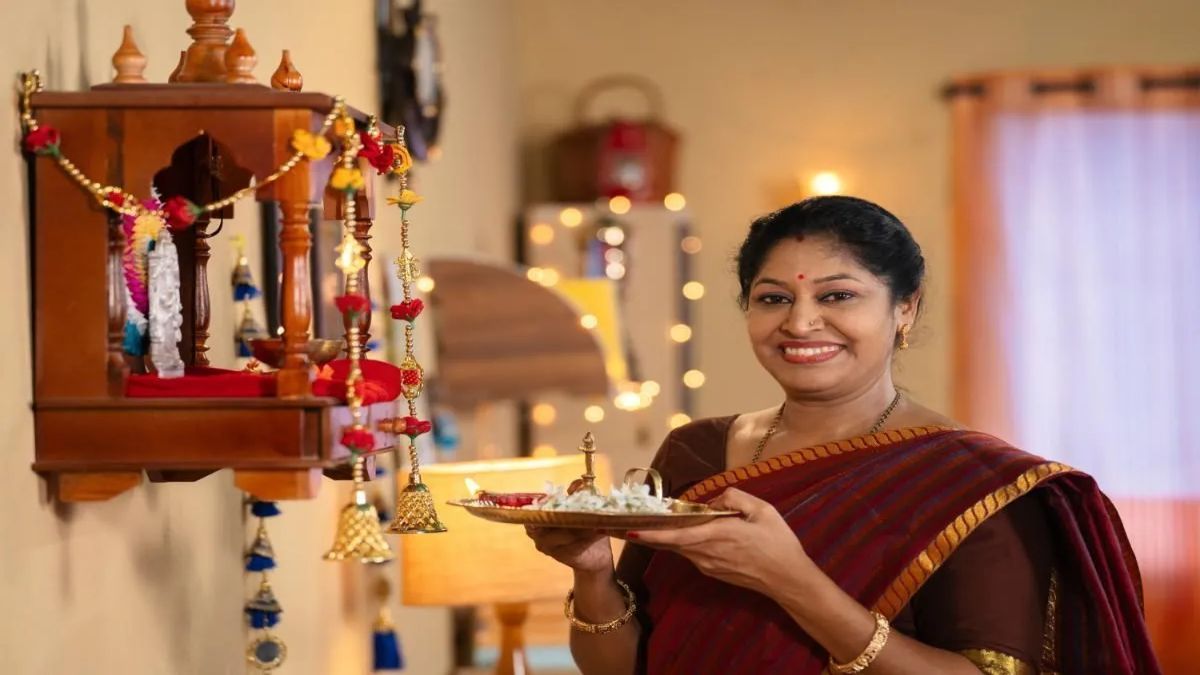 hm kitni puja karte hain iske bare mein kisi ko kyu nahin btana chahiye