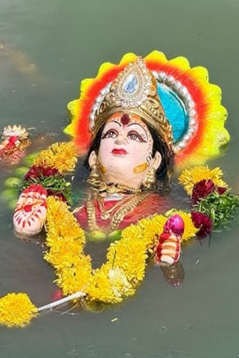 shardiya navratri visarjan 2025 kab kare