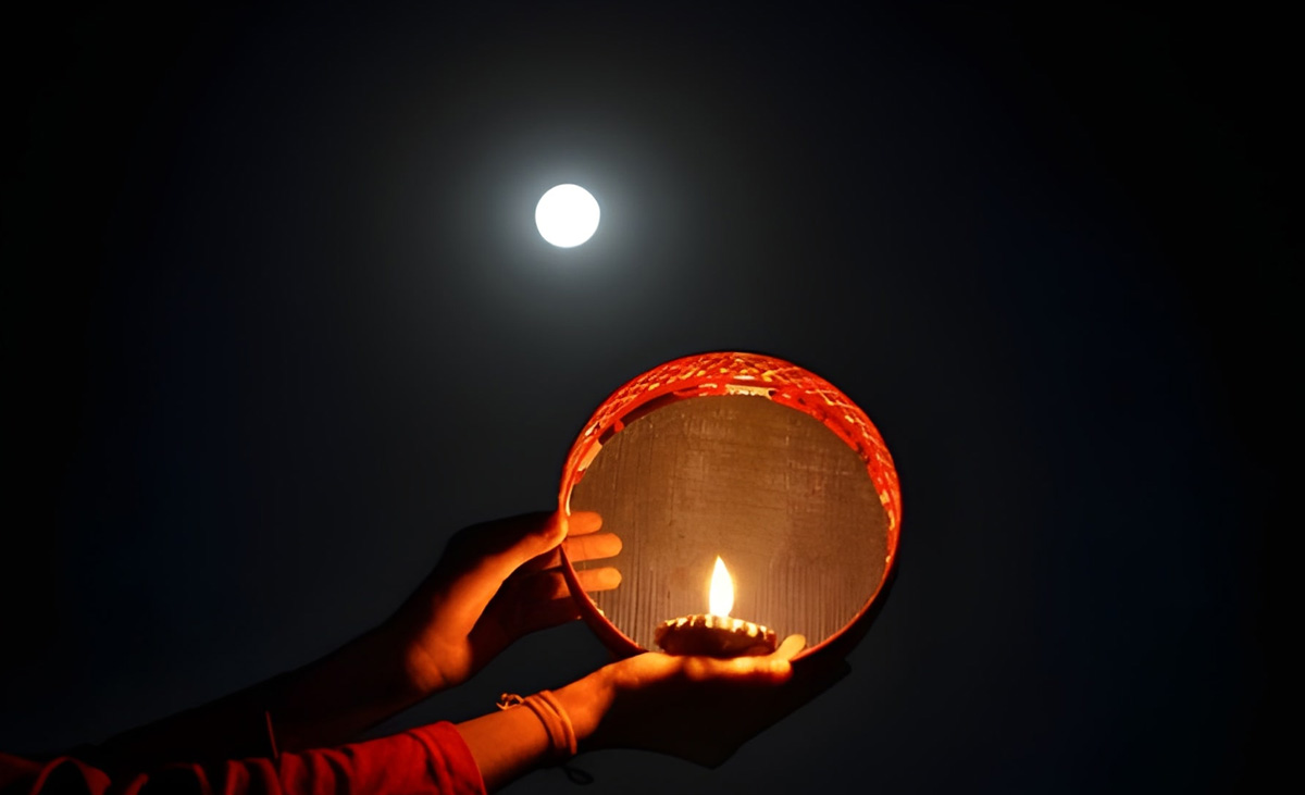 moon arghya on karwa chauth