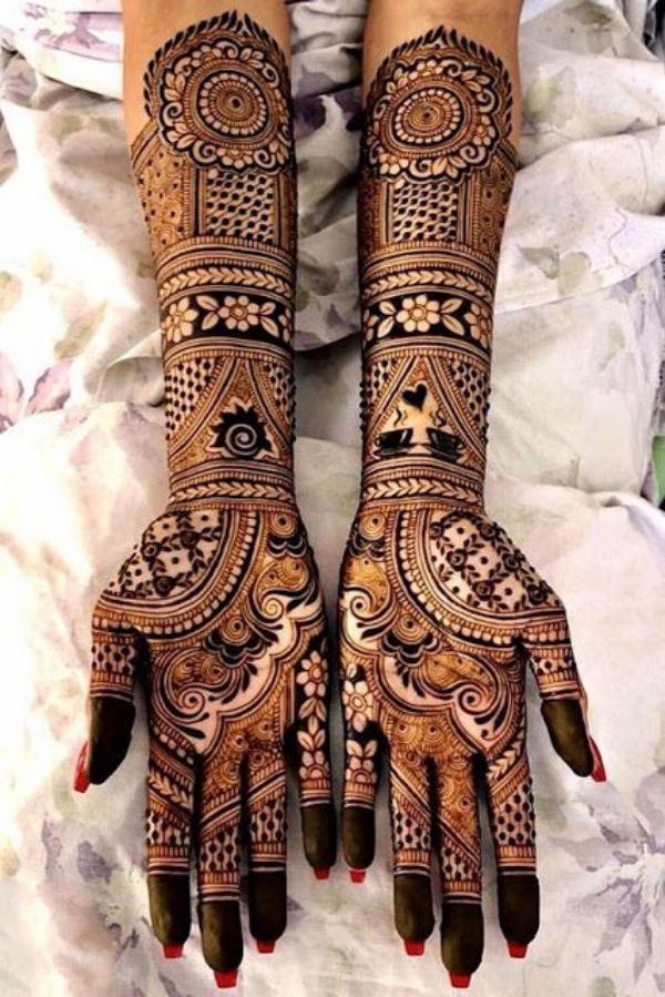 karwa chauth mehndi designs 2025