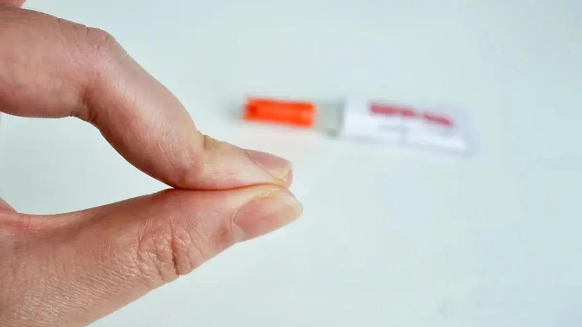 Fevikwik removal methods