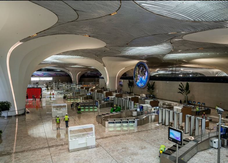 navi mumbai airport opening date