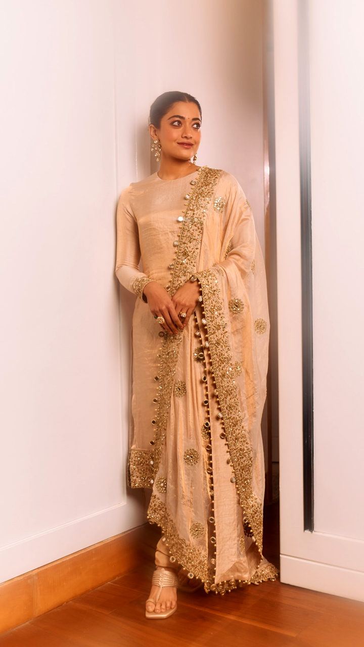 1 - 2025-10-13T204903.116