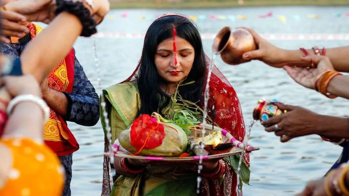 bihar uttar pradesh to delhi chhath pooja special train list 2025