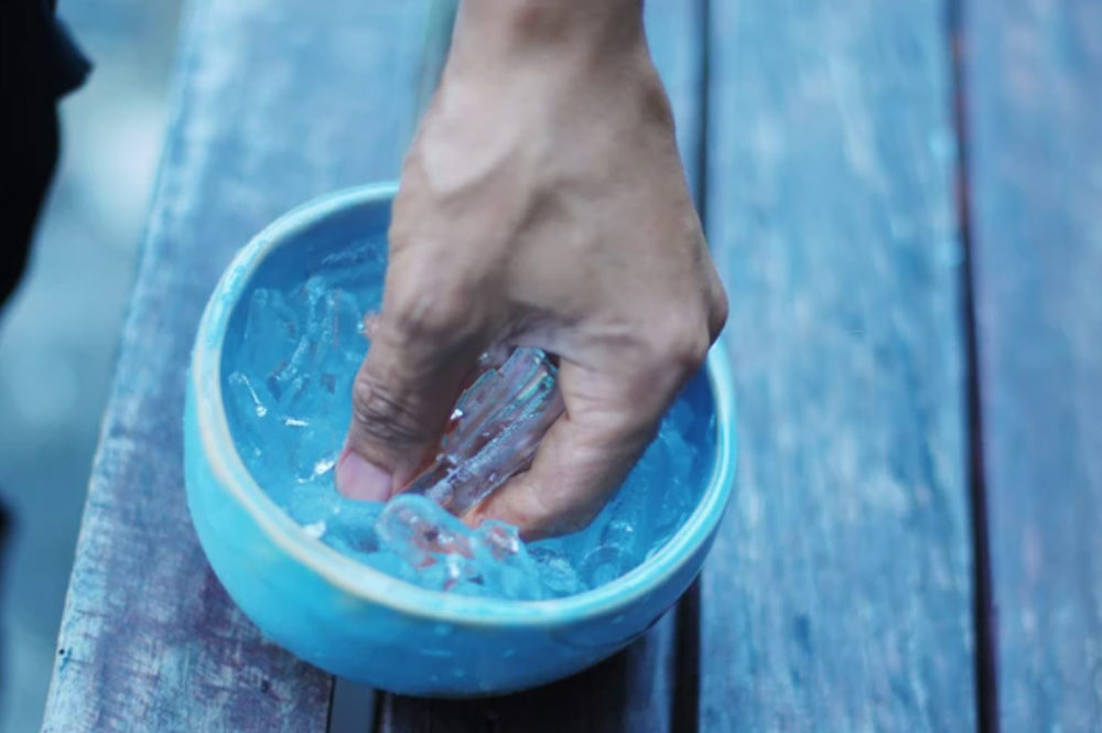 how to use ice water for migraine