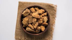 when to add jaggery and milk to tea