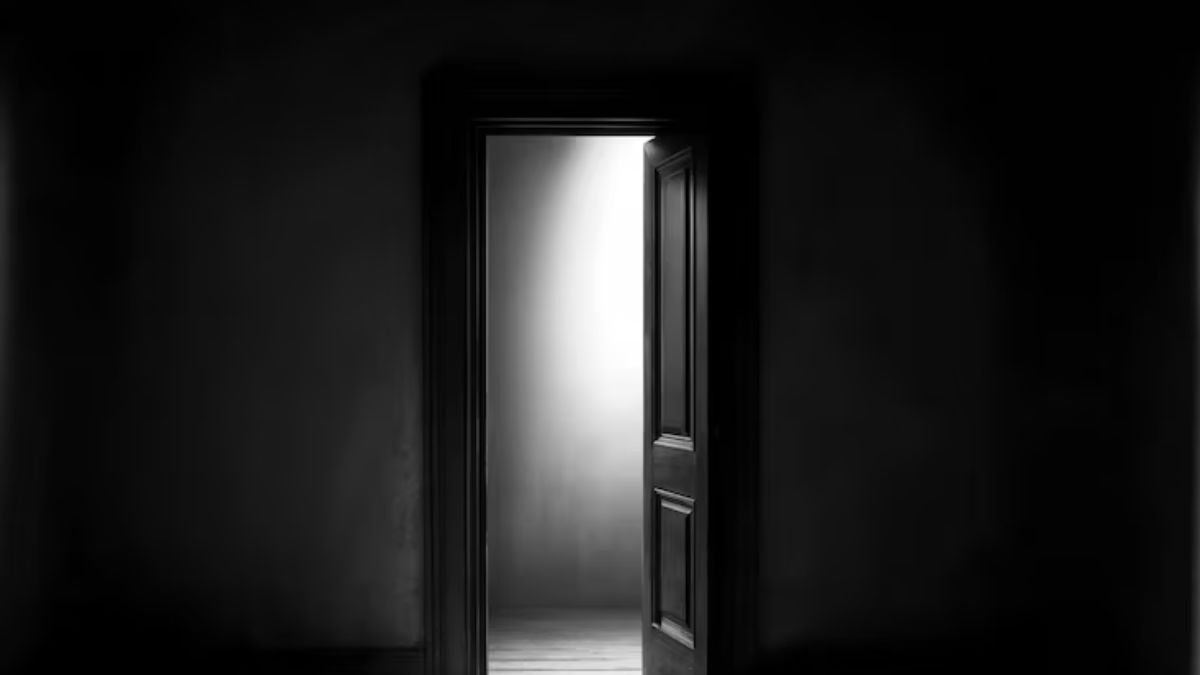 worlds mysterious doors (1)