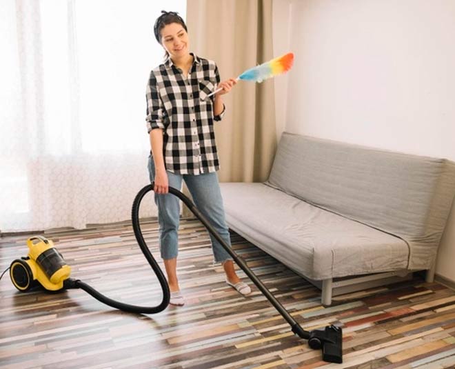 how to clean high curtains