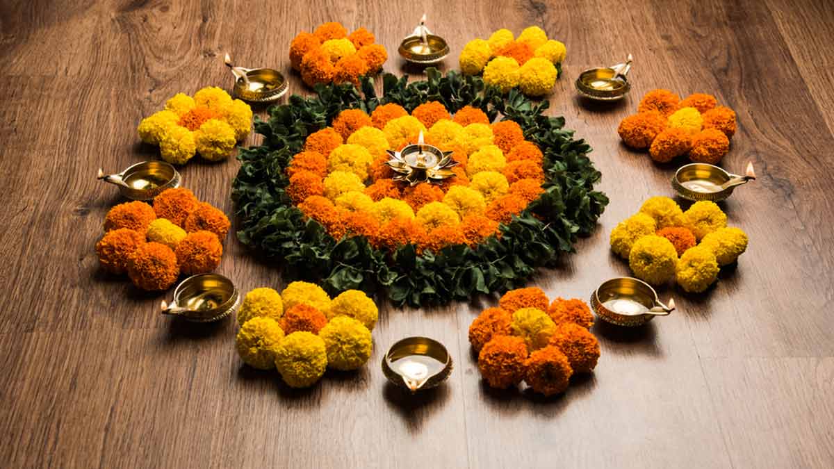 simple flower and kalash rangoli designs for diwali 2025