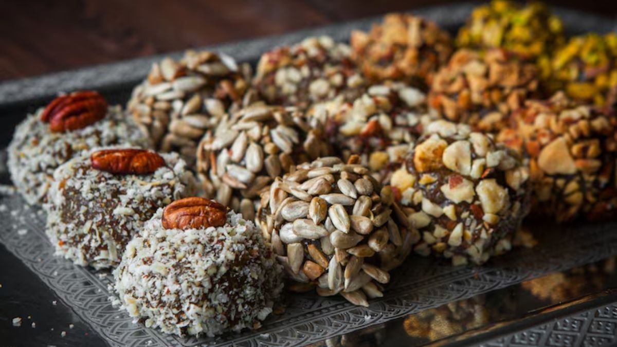 fresh fruit laddoo recipe (2)