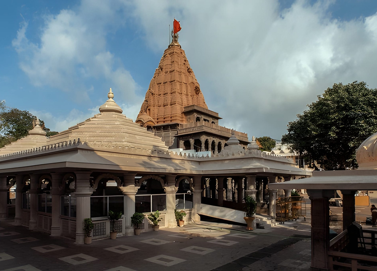 mahakaleshwar temple mytery