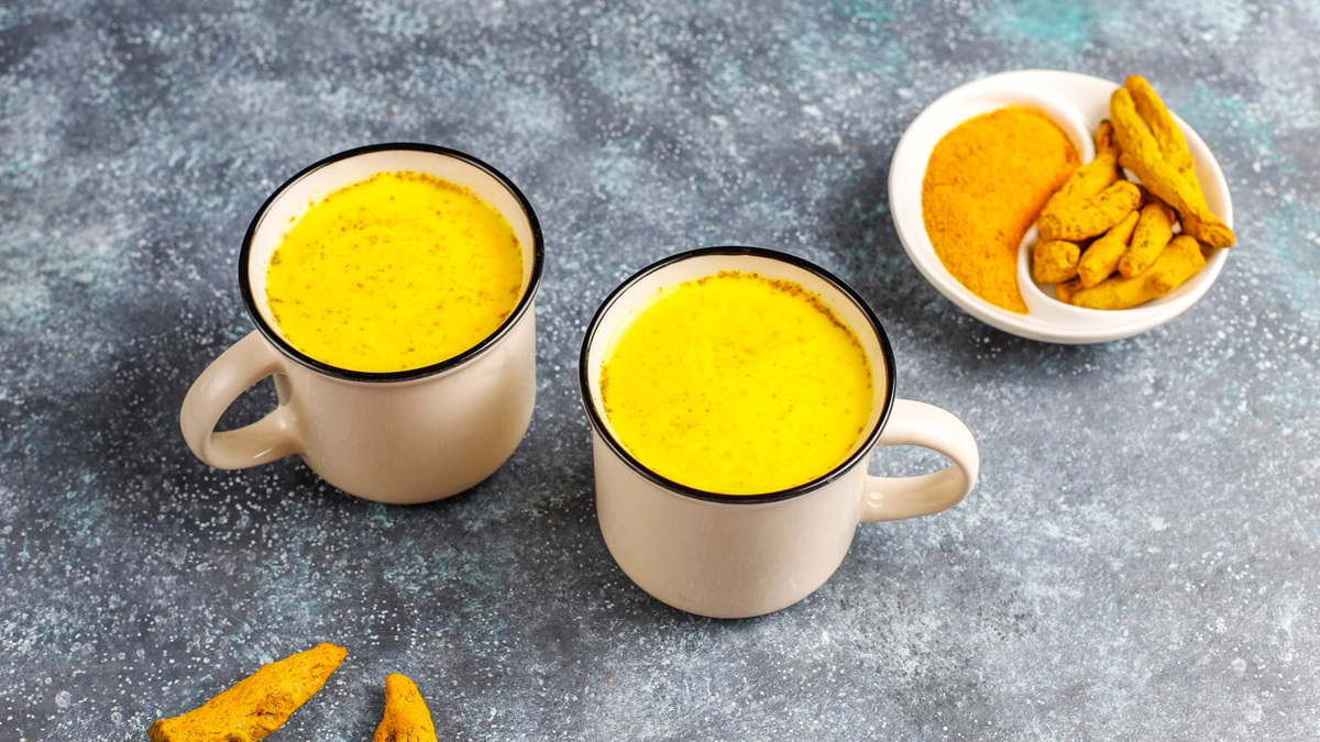 Evening drinks for hormone health