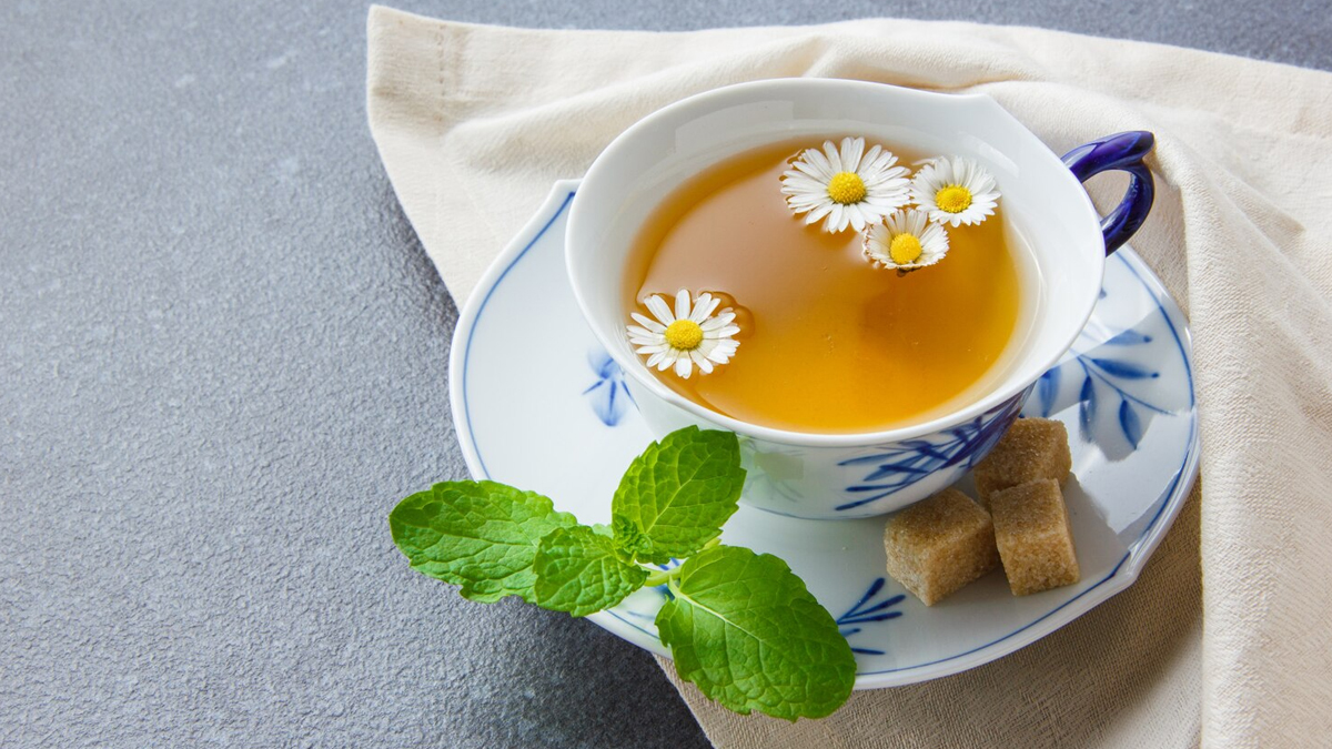 Natural hormone balance drinks