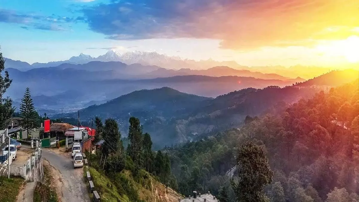 top 10 romantic hill station list in india to visit in november 2025