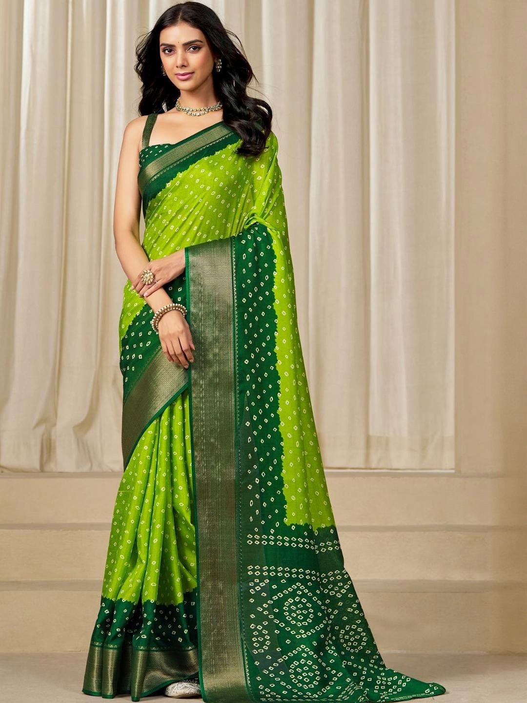 green bandhni saree