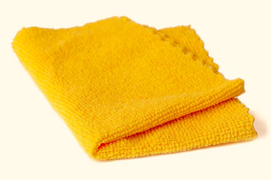 preventing scratches on glass dishes