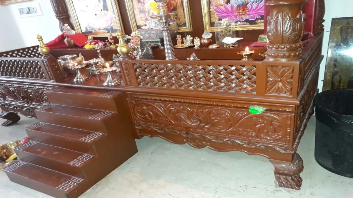 is it good or bad to have stairs at home temple