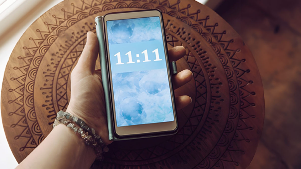 11:11 Portal Significance: 11 नवंबर को खुल रहा है भाग्य का द्वार, मनोकामनाएं पूरी करने के लिए ऐसे करें Manifestation