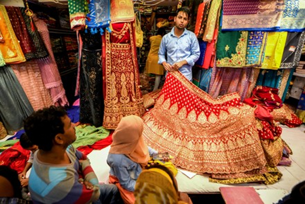 agra famous shopping market