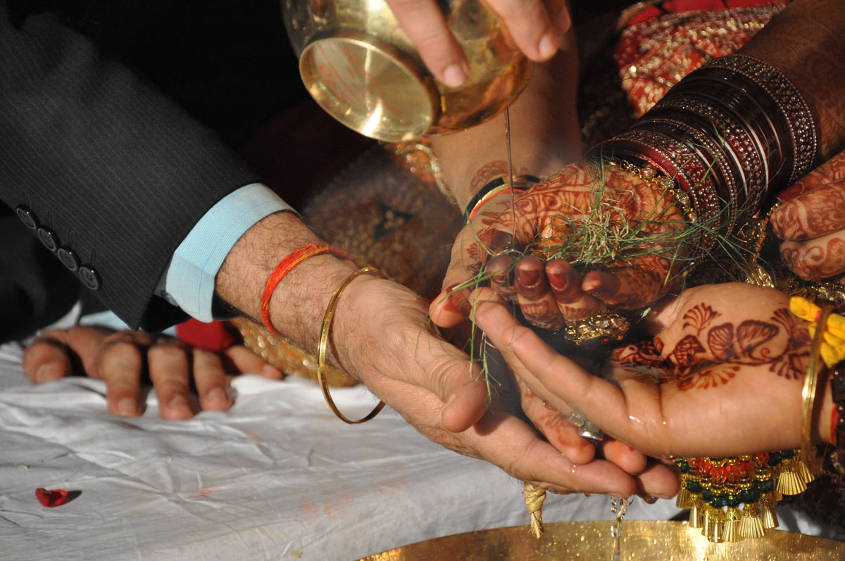 jiske mata pita na ho us ladki ka kanya daan kaun karta hai