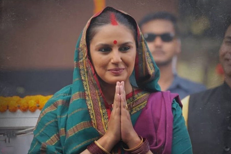 maharani 4 cast and review