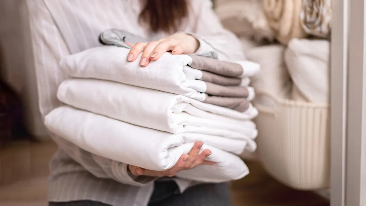 how to get rid of bad smell from blanket